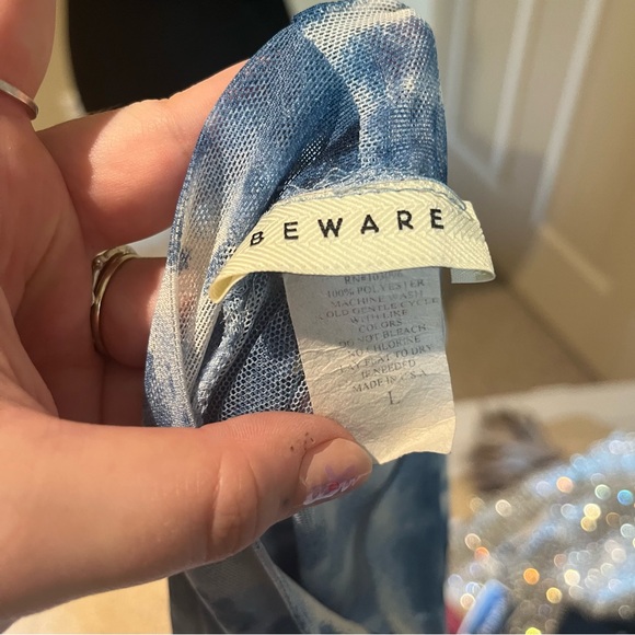 Abstract Mesh Top - Picture 5 of 6